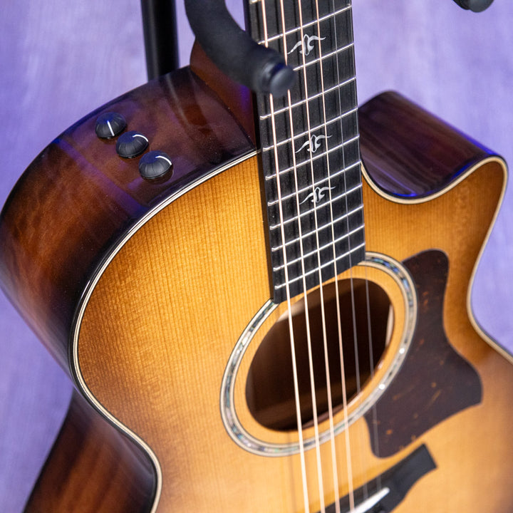 Taylor Guitars 512ce, West African Crelicam Ebony Fretboard, Expression System ® 2 Electronics, Venetian Cutaway with Taylor Deluxe Hardshell Brown Case