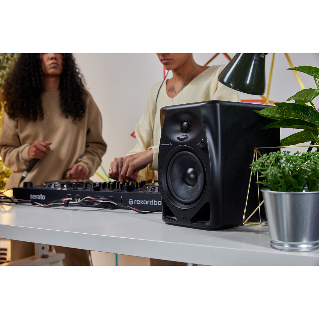 Pioneer DJ DM-50D 5'' Desktop Monitor System - Black