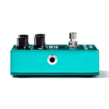 MXR M83 Bass Chorus Deluxe Pedal