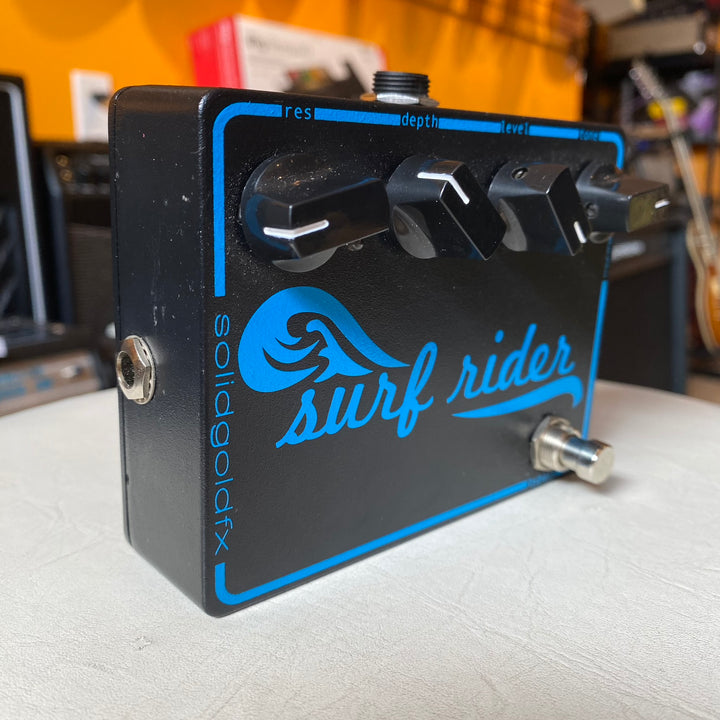 Solid Gold - FX Surf Rider /  Reverb Pedal - V1 -  Used
