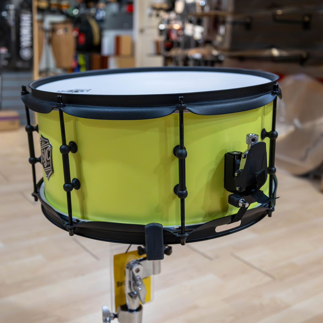 SJC Drums PFS6514FBSLWBJ Pathfinder Snare Drum 6.5x14 - Sublime Lime, Black HW