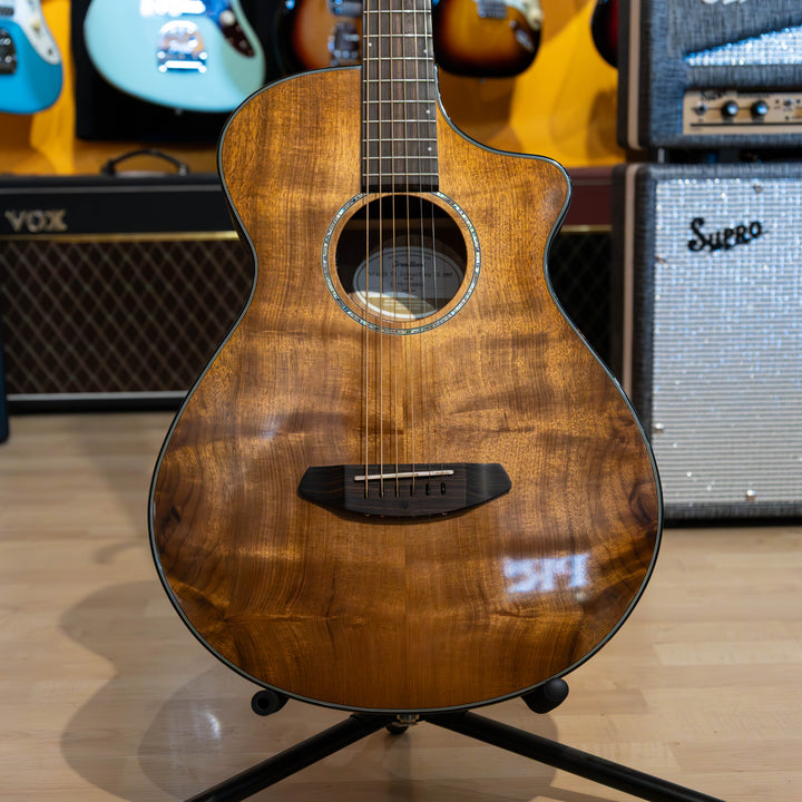 Breedlove - Pursuit EX Concertina MMP (Natural)  Cutaway AC Electric w/ Taylor Gig Bag - USED