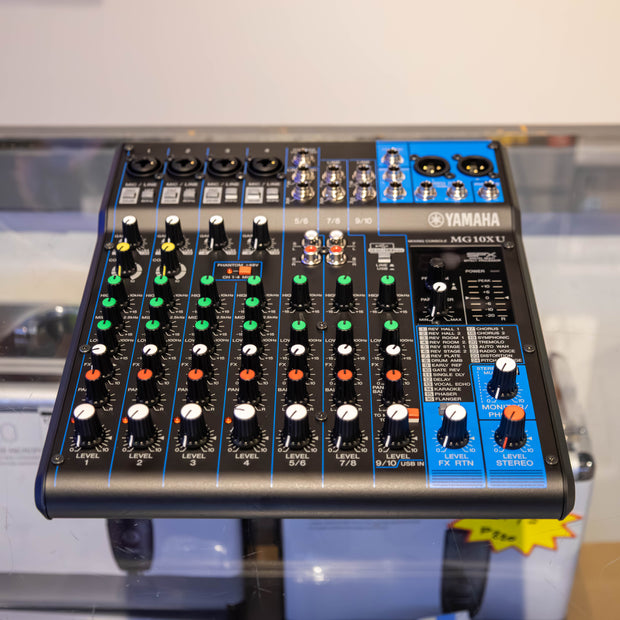 Yamaha MG10XU - Sound Mixer (Demo)