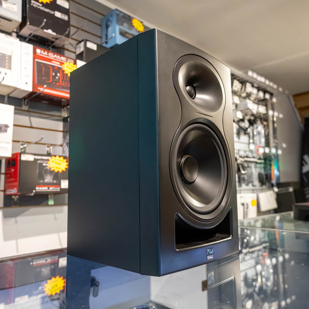 Kali Audio LP-8 Project Lone Pine Powered 8” Studio Monitor - Black (Demo)
