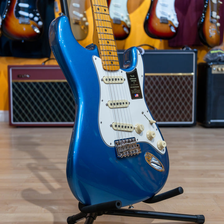 Fender American Vintage II '73 Stratocaster (Lake Placid Blue) Electric Guitar