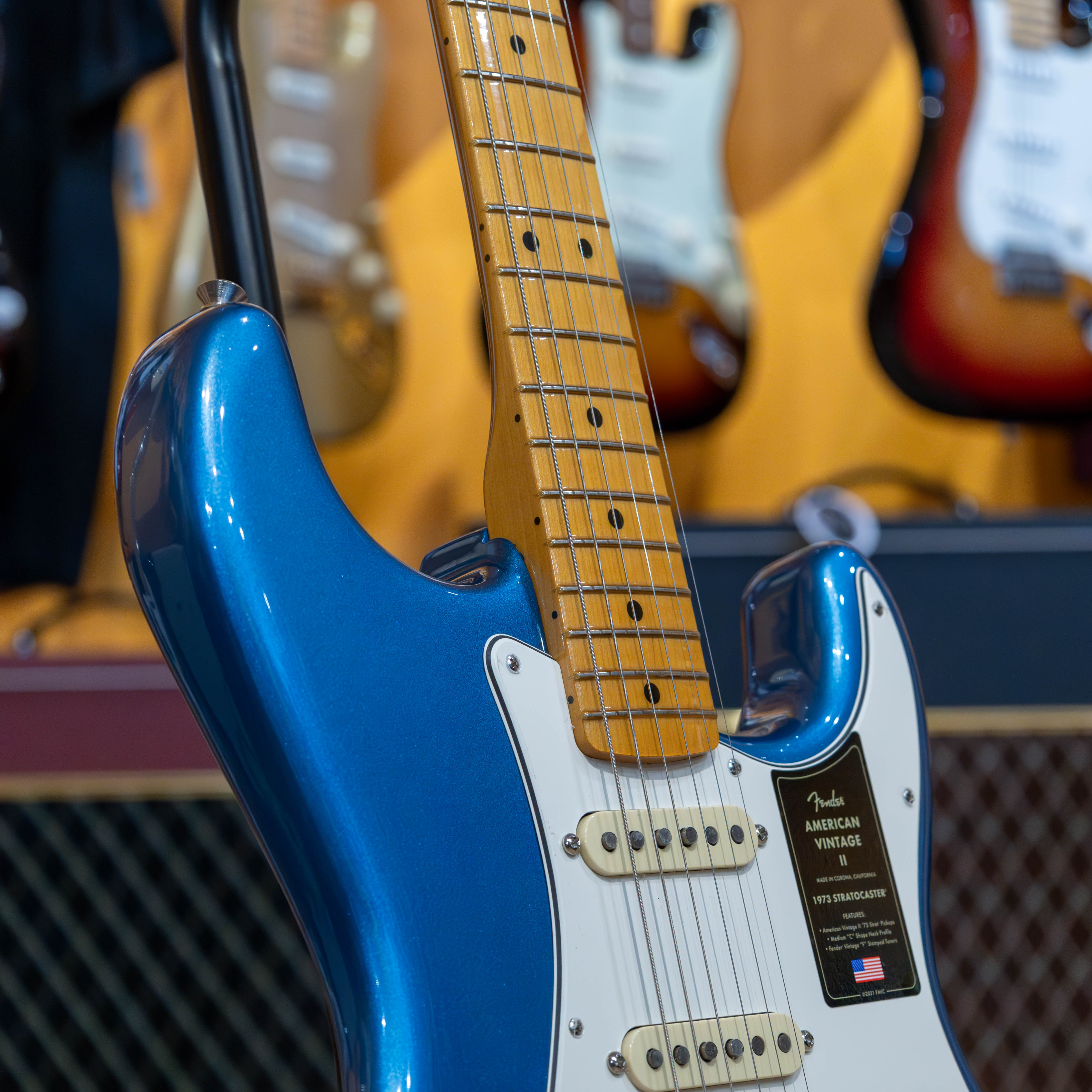 Fender American Vintage II '73 Stratocaster (Lake Placid Blue Fender American Vintage II '73 Stratocaster (Lake Placid Blue