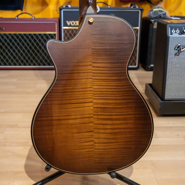 Taylor Guitars Builder's Edition 652ce WHB, West African Crelicam Ebony Fretboard, Expression System ® 2 Electronics, Beveled Cutaway with Taylor Deluxe Hardshell Brown Case