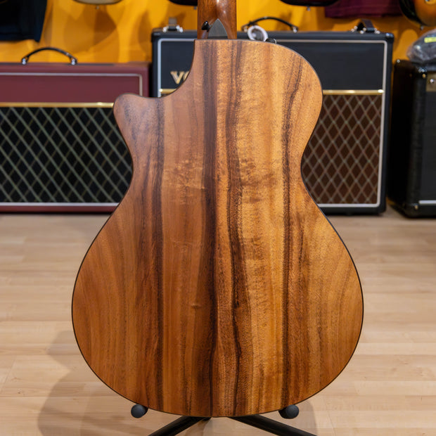 Taylor Guitars 722ce, Hawaiian Koa Top, Hawaiian Koa Back and Sides, West African Crelicam Ebony Fretboard, Expression System ® 2 Electronics, Venetian Cutaway with Taylor Deluxe Hardshell Brown Case