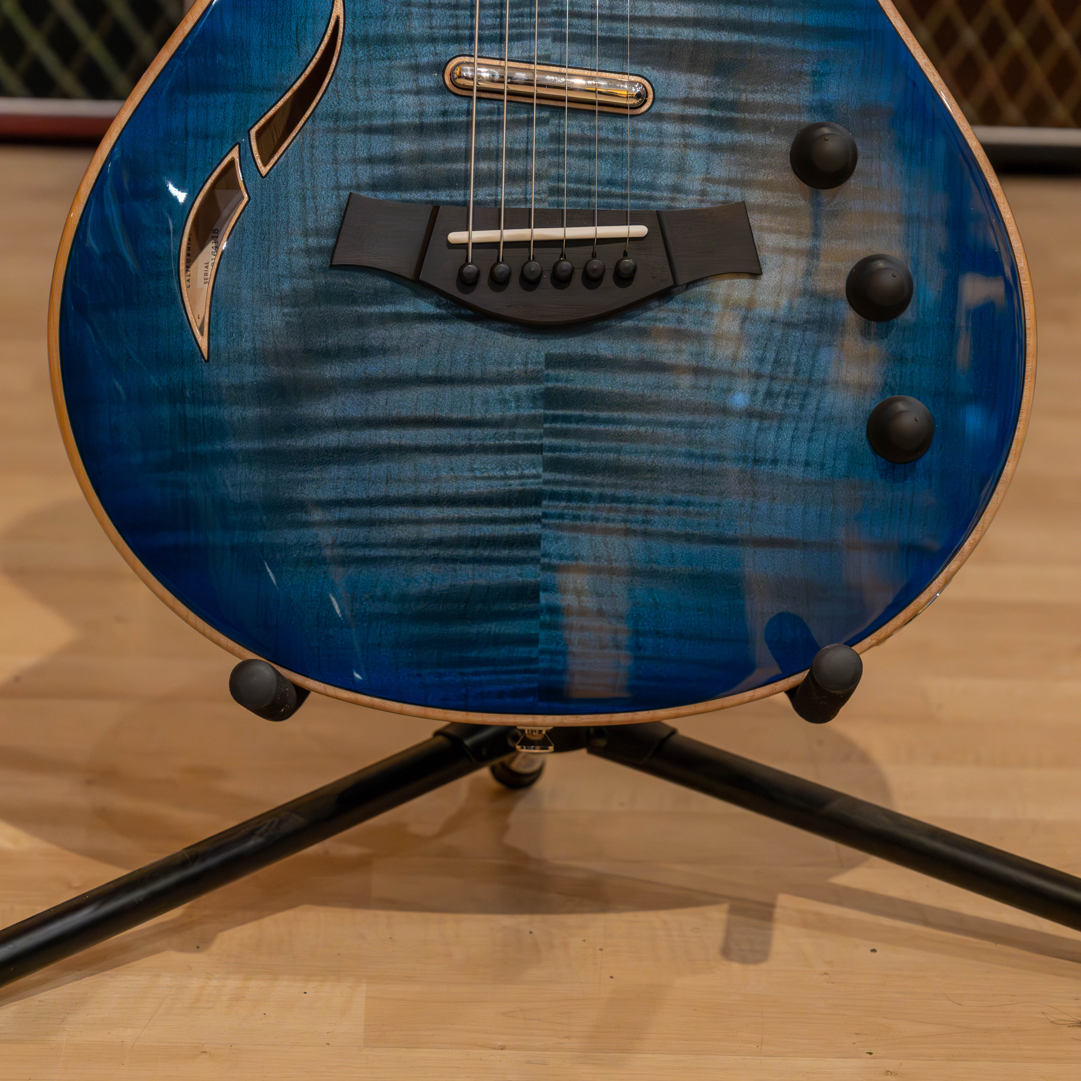 Taylor Guitars T5z Pro Electric Guitar w/ Taylor DLX Hard Case