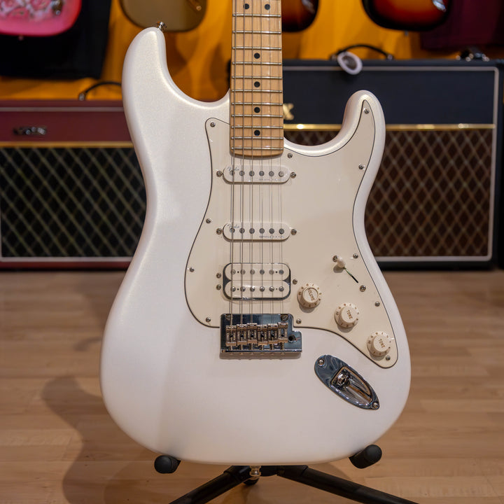Fender Juanes Stratocaster (Luna White) Electric Guitar