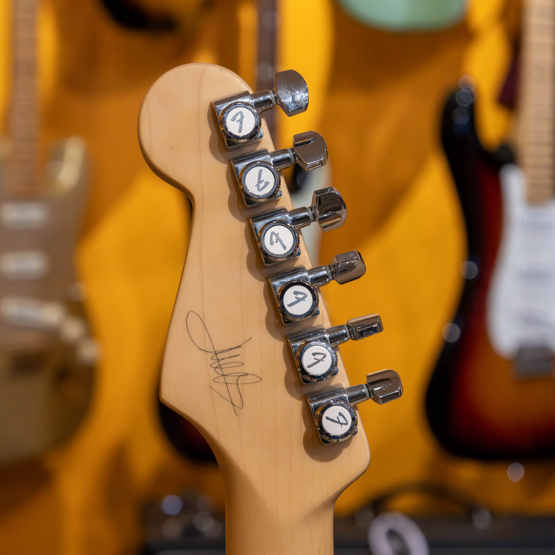 Fender Juanes Stratocaster (Luna White) Electric Guitar