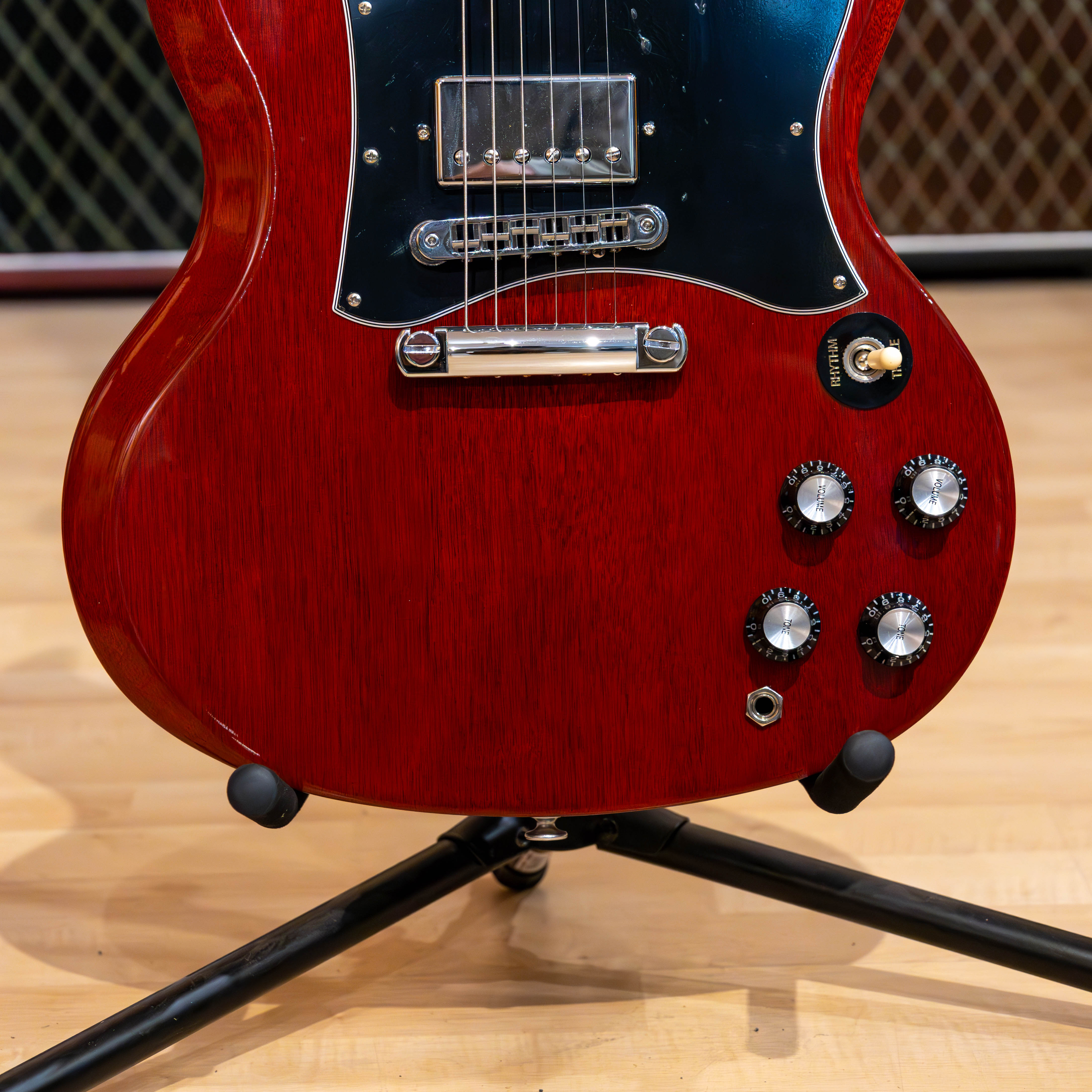 Gibson SG Standard (Heritage Cherry) SGS00HCCH – Music City Canada