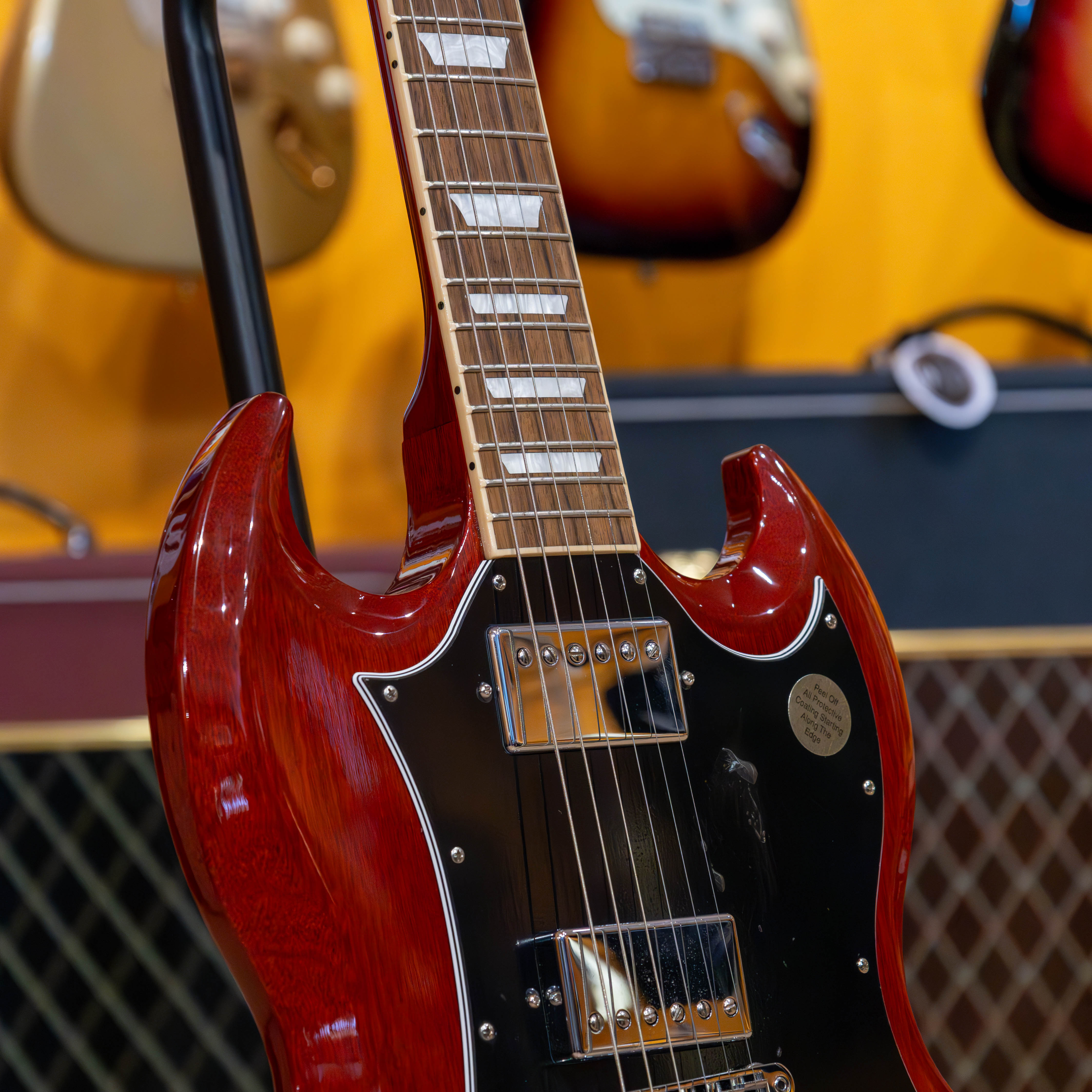 Gibson SG Standard (Heritage Cherry) SGS00HCCH – Music City Canada