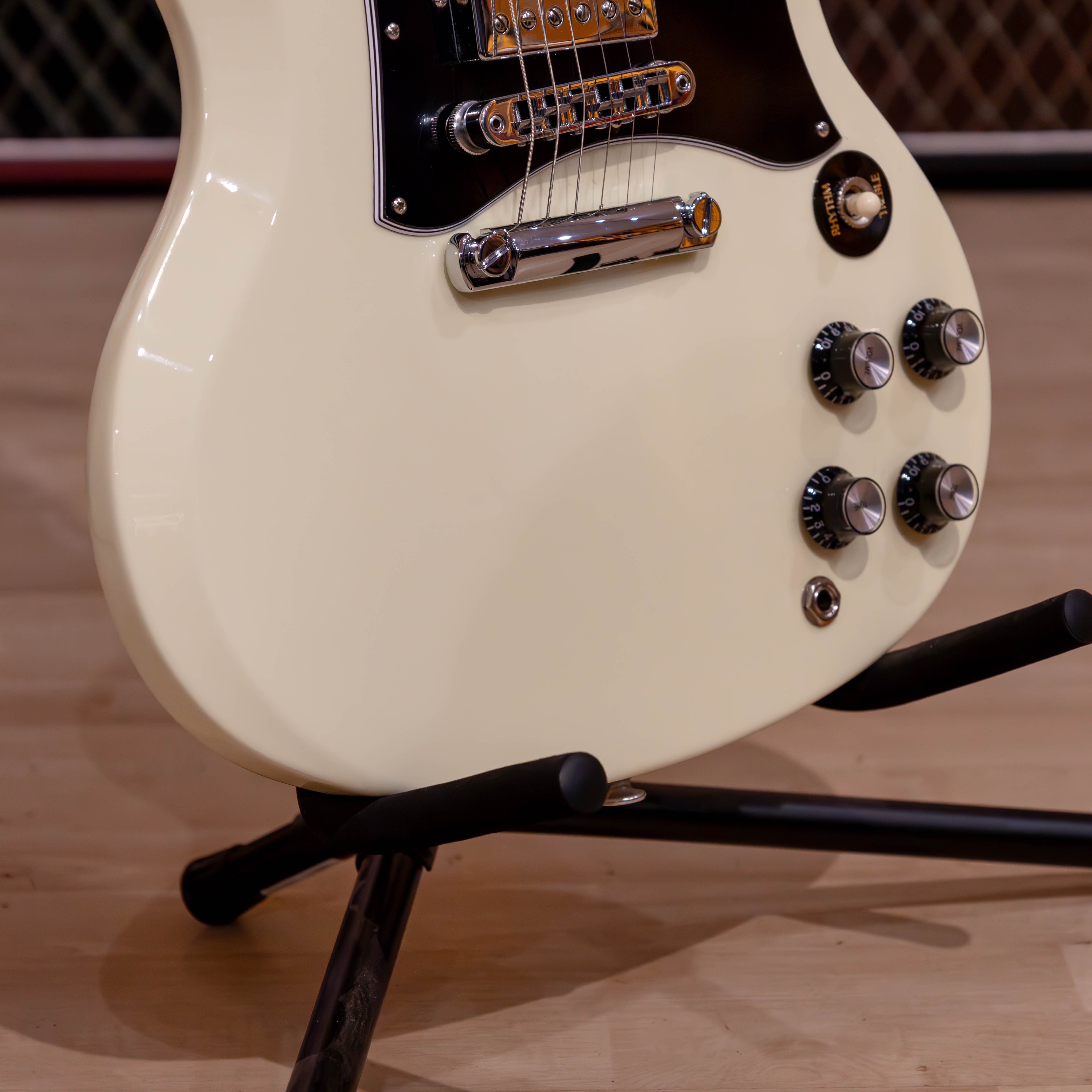 Gibson SG Standard Electric Guitar with Softshell Case - Classic
