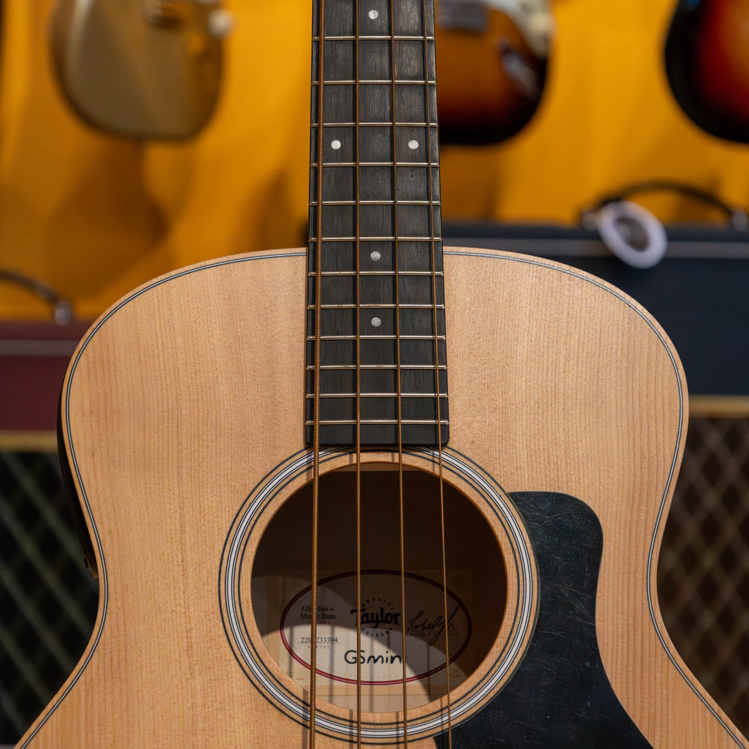 Taylor GS Mini-e Maple 4-String Acoustic Bass Guitar - Sitka Spruce Top