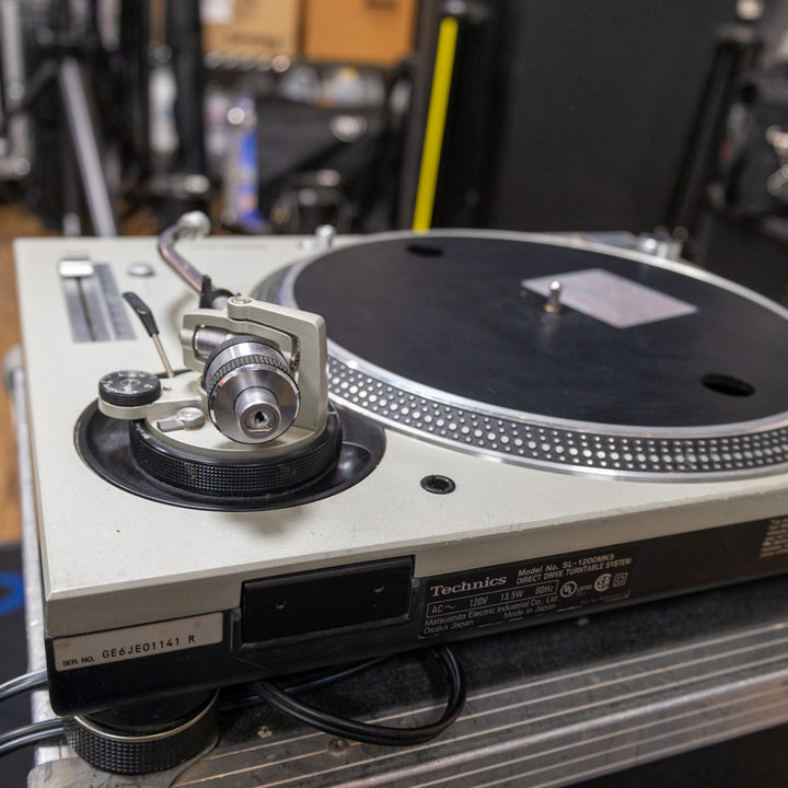 Technics SL-1200 MK5 Turntable Silver SN GE6JE01141 R - Used
