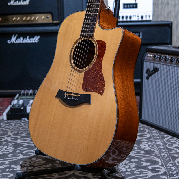 Taylor - 510CE w/ OHSC - 2002 - Used