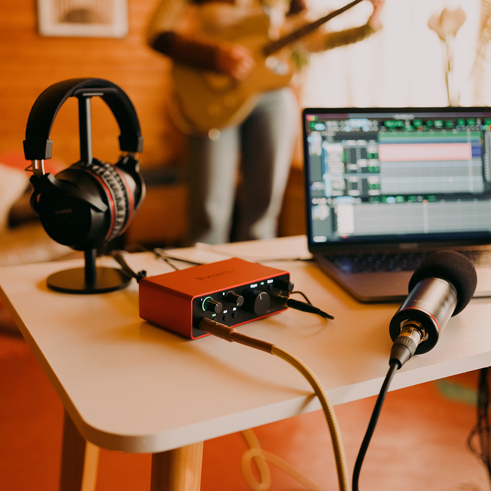 Focusrite Scarlett 4i4 4th Gen USB Audio Interface