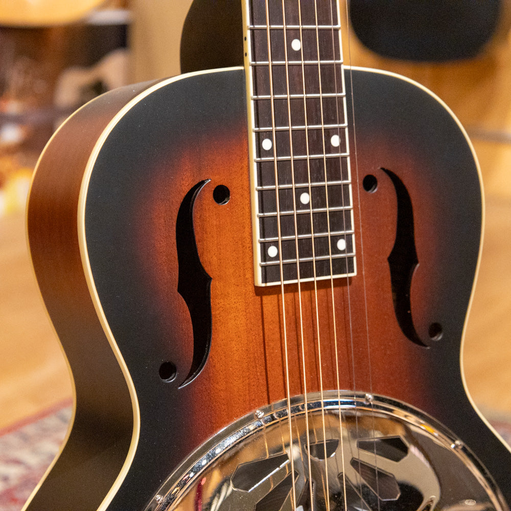 Gretsch - G9230  Bobtail Square Neck Resonator  w / Fishman P-UP & DLX Gig Bag - Used
