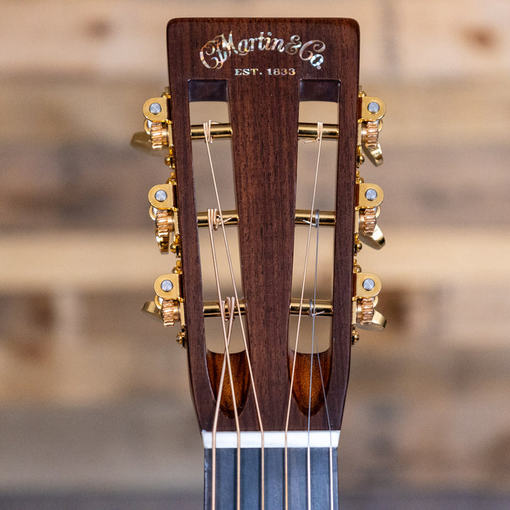 Martin 00-12 28 Modern Deluxe Guitar