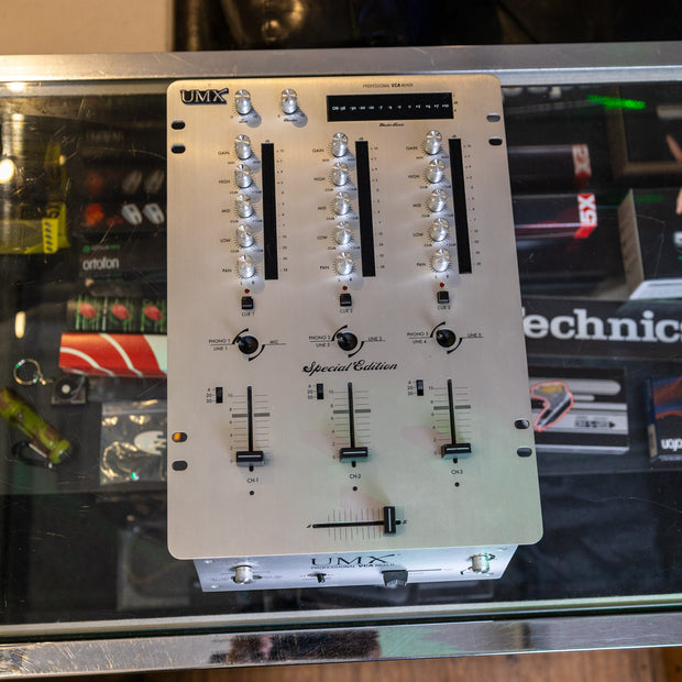 Gemini UMXSE Professional VCA DJ Mixer (Special Edition) Used Music City Canada