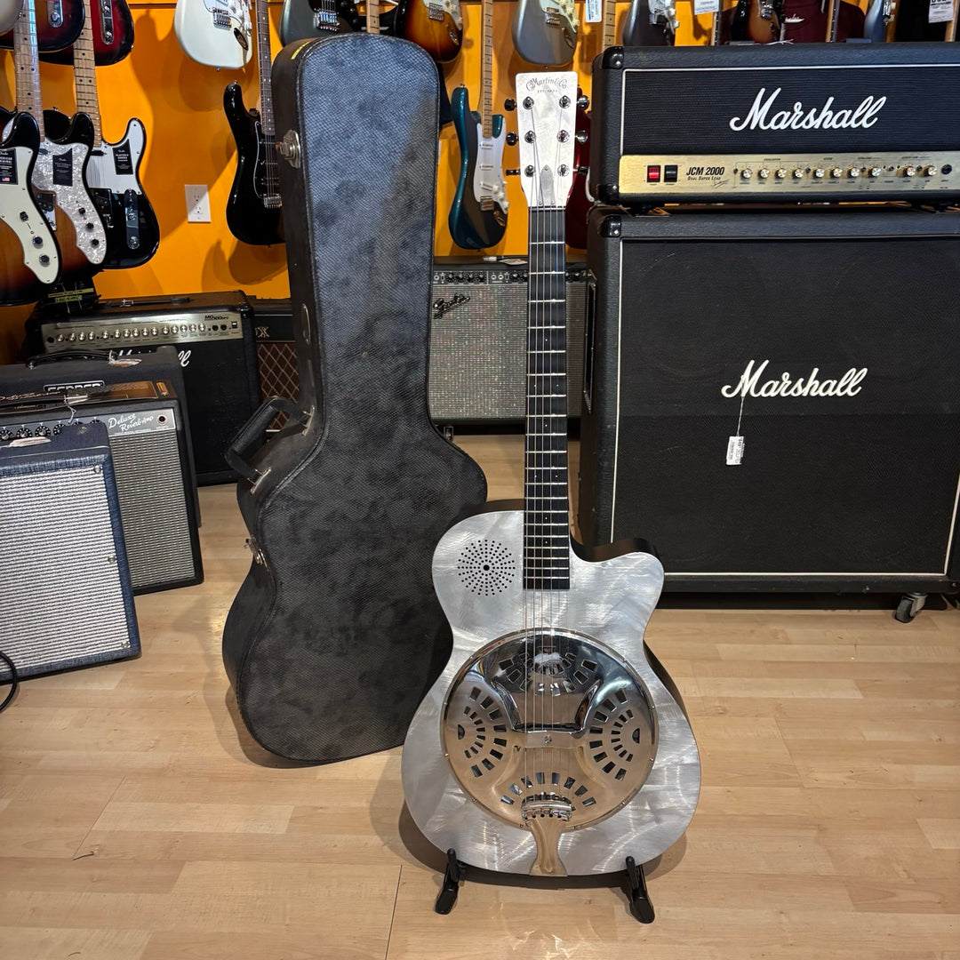 Martin USA Made - Alternative II Metal Resonator Cutaway  w/Martin HD Case (2011) - USED