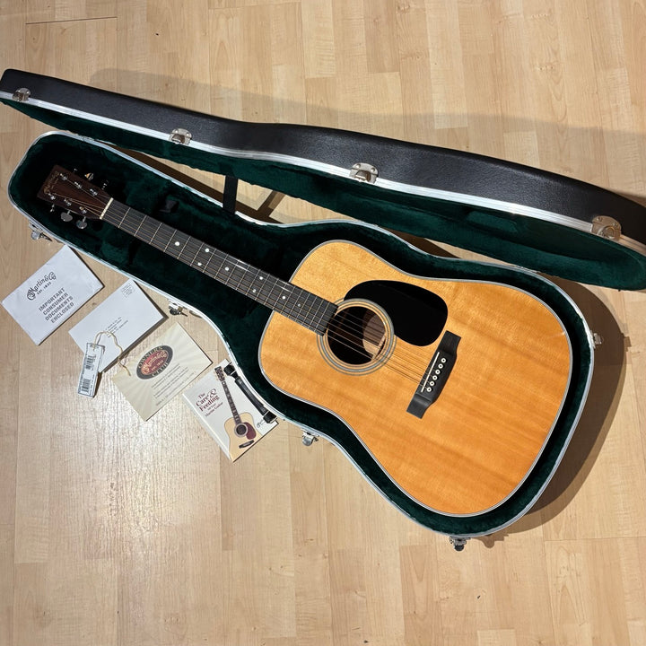 Martin - D28 Standard  w/ OHSC (Natural Amber Tint - 2008 - MINT) - USED