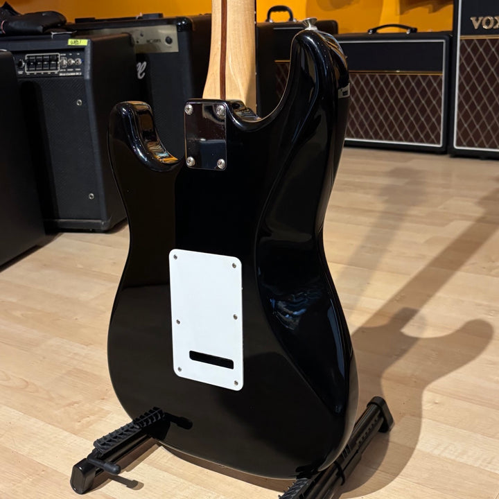 Fender - MIM Standard Stratocaster  w/ DLX Gig Bag (Rosewood-Black-1996) - USED