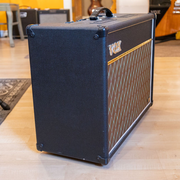 CONSIGNMENT - Vox - AC15 -VR "Hybrid"  /15 watt 1x12 Combo w/Aftermarket 1 Button Switch- Used