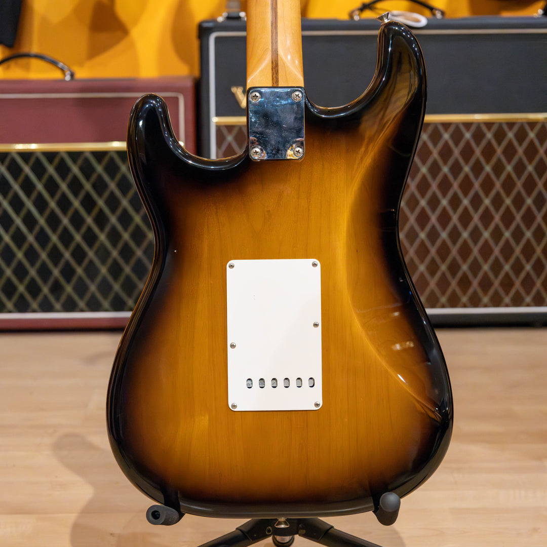 Fender - Classic  Series 50's RI Stratocaster  (Maple - 2TSB ) w/ SKB Molded HD Case - 2011 - USED  Electric Guitar