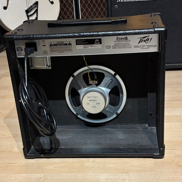 Peavey - VYPYR 15 Solid State Modeling Guitar Combo - 15 Watts w/ FX & User Guide - USED