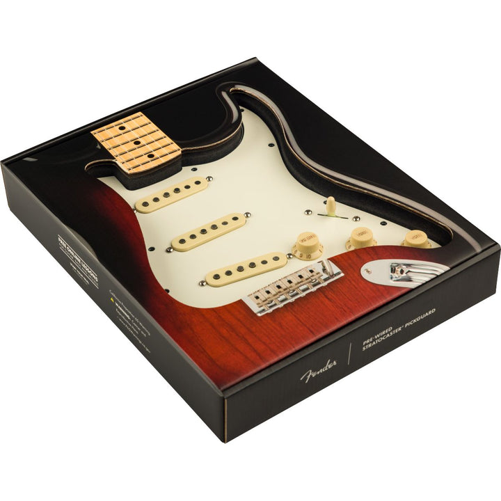 Fender Pre-Wired Strat® Pickguard, Pure Vintage '59 w/RWRP Midde, Parchment 11 Hole PG