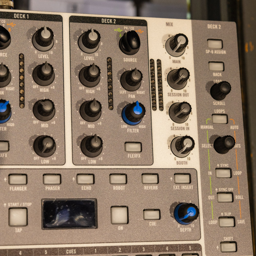 Rane SIXTY-TWO DJ Mixer w/ White Skins (Used)
