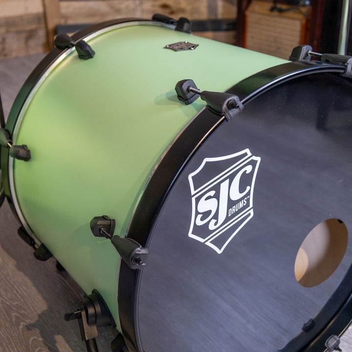 SJC Drums PFK322FBCMWBJ Pathfinder 3pc Kit (8x12,14x16,18x22) - Cosmic Mint, Black HW