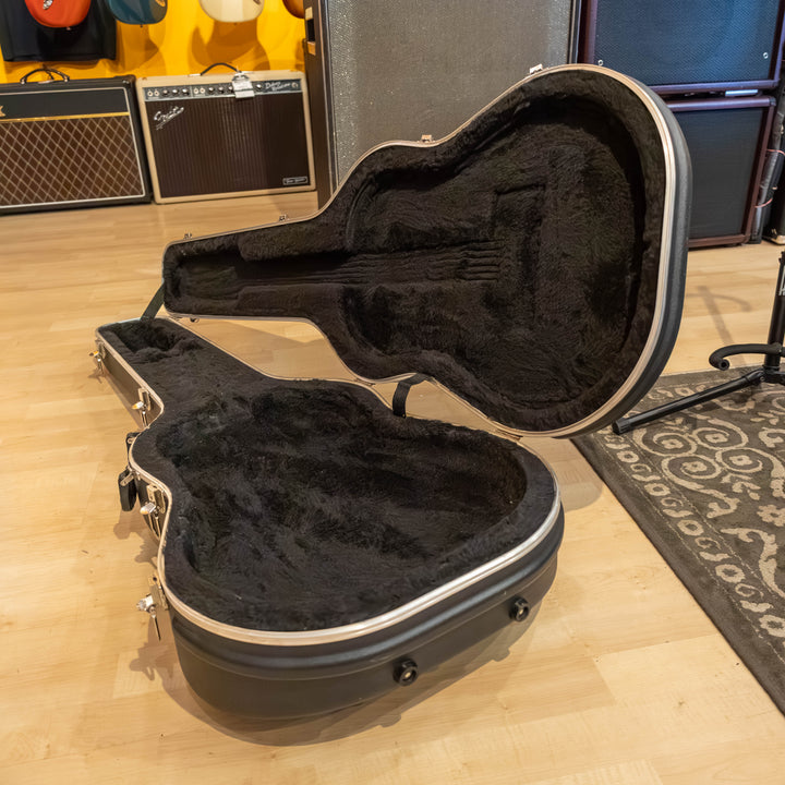 Ovation - 1827  Super Shallow Bowl Molded Acoustic GTR Case - USED