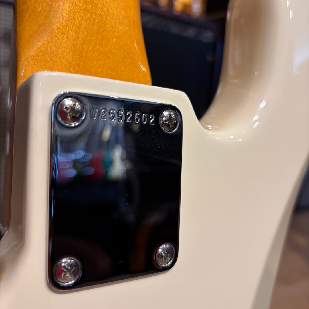 Fender American Vintage - II 1960 Precision Bass® Rosewood Fingerboard -  Olympic White  Electric Bass Guitar (Demo)