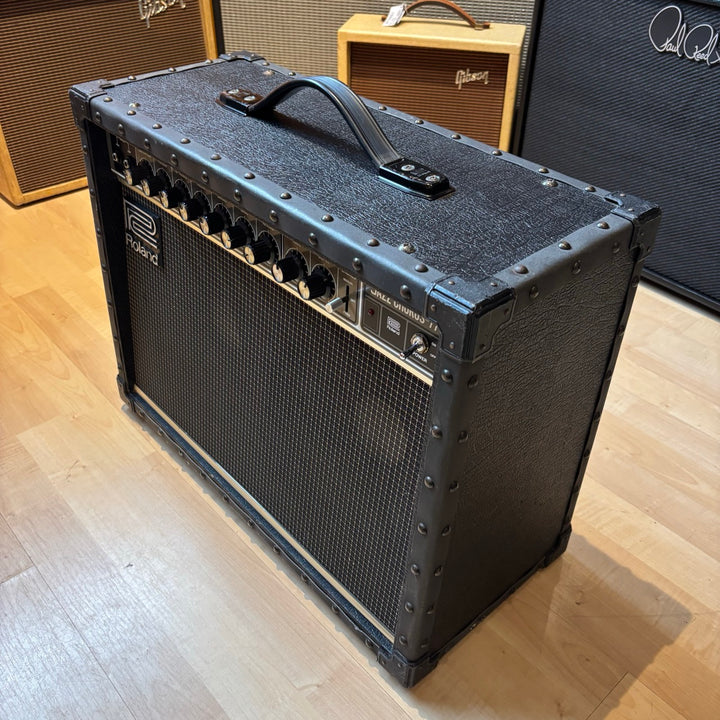 VINTAGE MIJ- Roland JC-77 Jazz Chorus 2x10 - 80 Watt Solid State Combo (1985) - USED