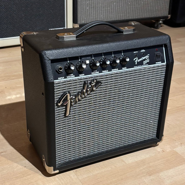 Used Fender Frontman 20G / 20 Watt Dual Channel Guitar Amp (Black & Silver-2021) - View 3