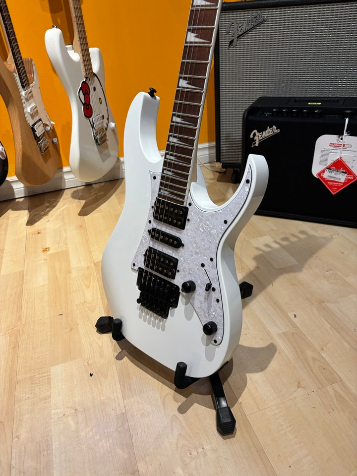 Ibanez - RG Standard (White) RG450DXBWH (DEMO "Miss-tinted Headstock Finish")