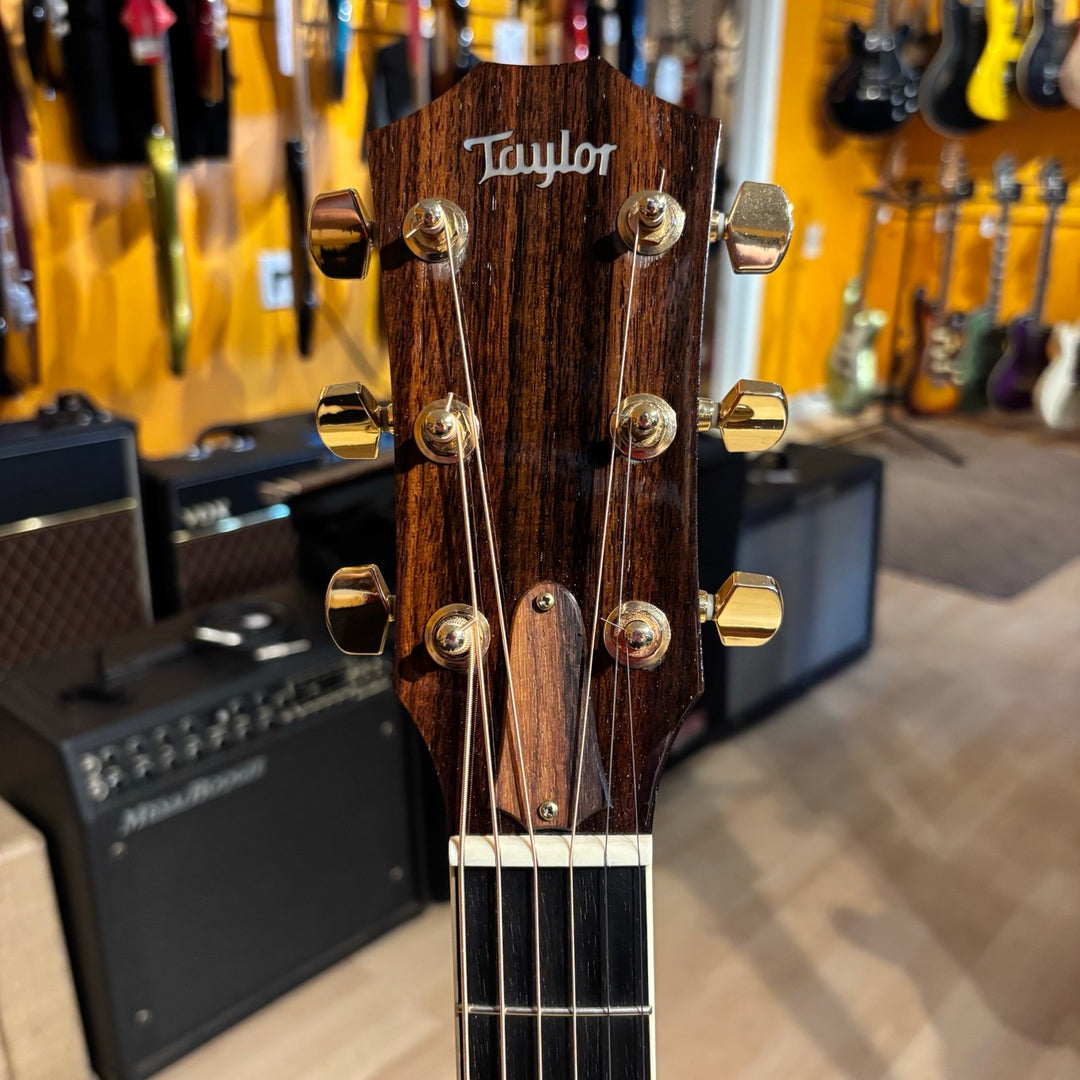 Taylor - DN8-E Acoustic Electric w/ Deluxe Taylor HD Case (Natural - MINT 2010) - USED