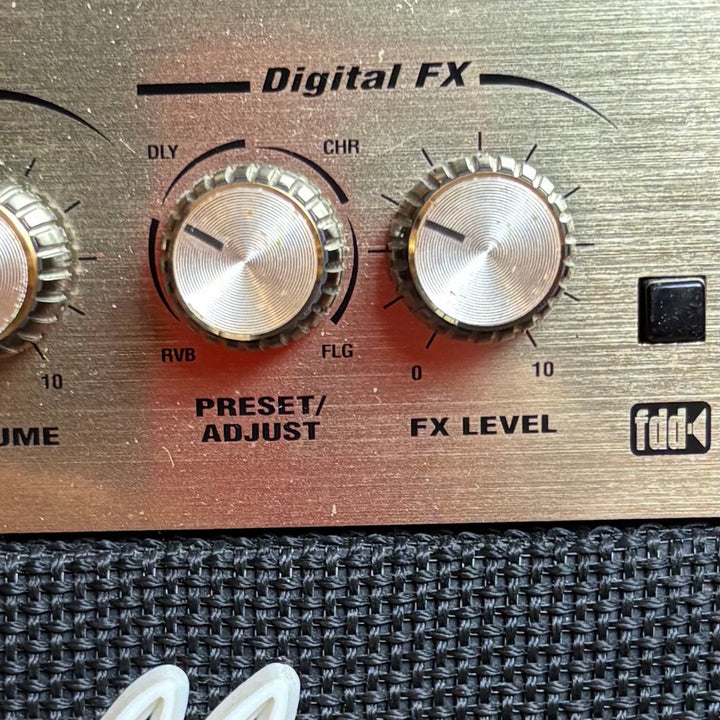 Marshall - MG30-DFX 1x10" 30 Watt Guitar Amp w/ On Board FX (2004) - USED