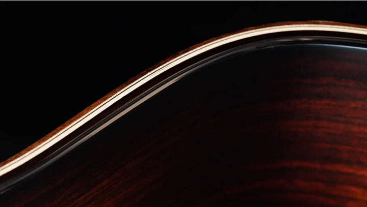Overview

Indian rosewood yields warmth and lush overtones
Adirondack spruce top with rich power and projecion
V-Class bracing dials up longer sustain and louder volume
Striking black top finish treatment
Includes ES2 electronics and hardshell case