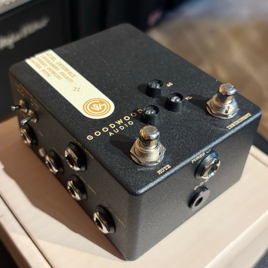 Goodwood Audio UK- AC-EL Custom Junction Interface w/ Box  - USED