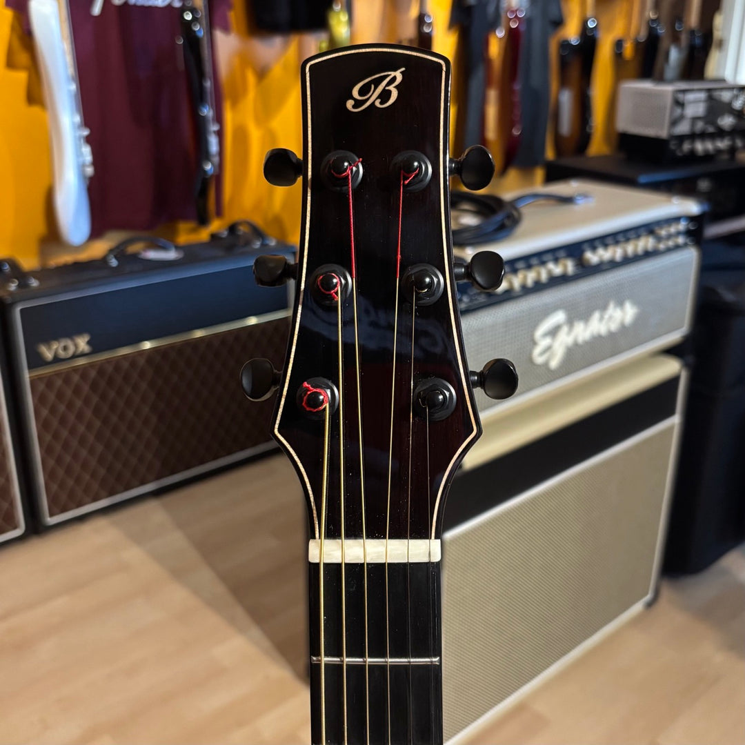 Bridgeport - BG500-SSA-C Non Electric Cutaway Acoustic w/ Feather Lite DLX Case (2015) - USED