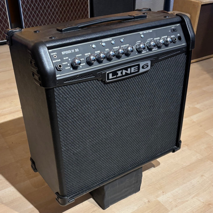 Line - 6 Spider IV 30 Watt 1x12" Modeling Guitar Combo Amp - USED