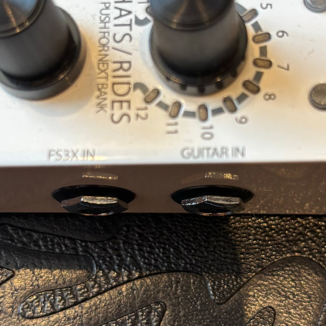 Digitech - SDRUM Strummable Drums Pedal w/ Box & Power Supply - USED