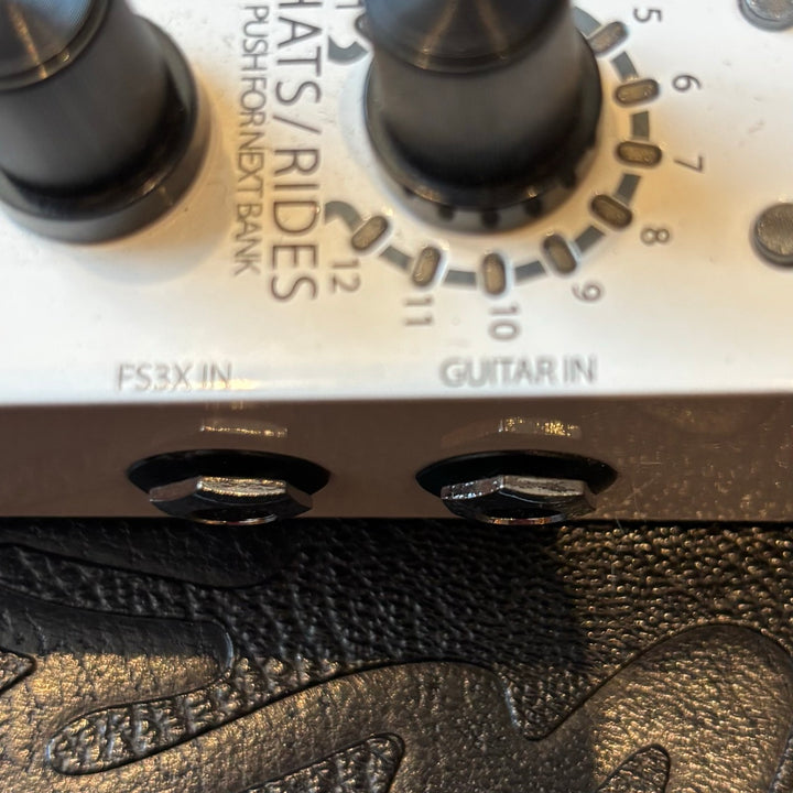 Digitech - SDRUM Strummable Drums Pedal w/ Box & Power Supply - USED