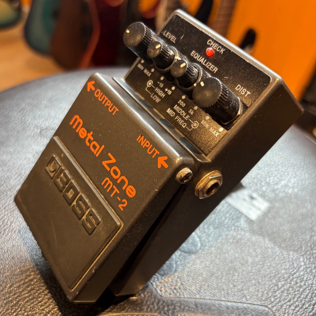 Boss - MT2 Metal Zone Distortion Pedal (Silver label-2007) - USED