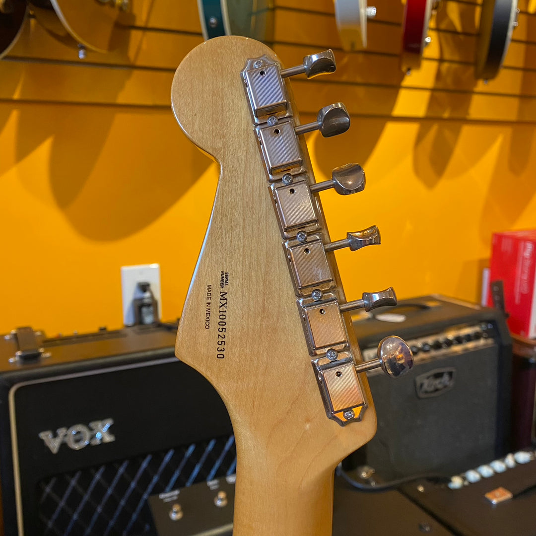 Fender - Classic Series Standard Strat / Rosewood - 3t-SB w /Gig Bag - 2010 - Used Electric Guitar