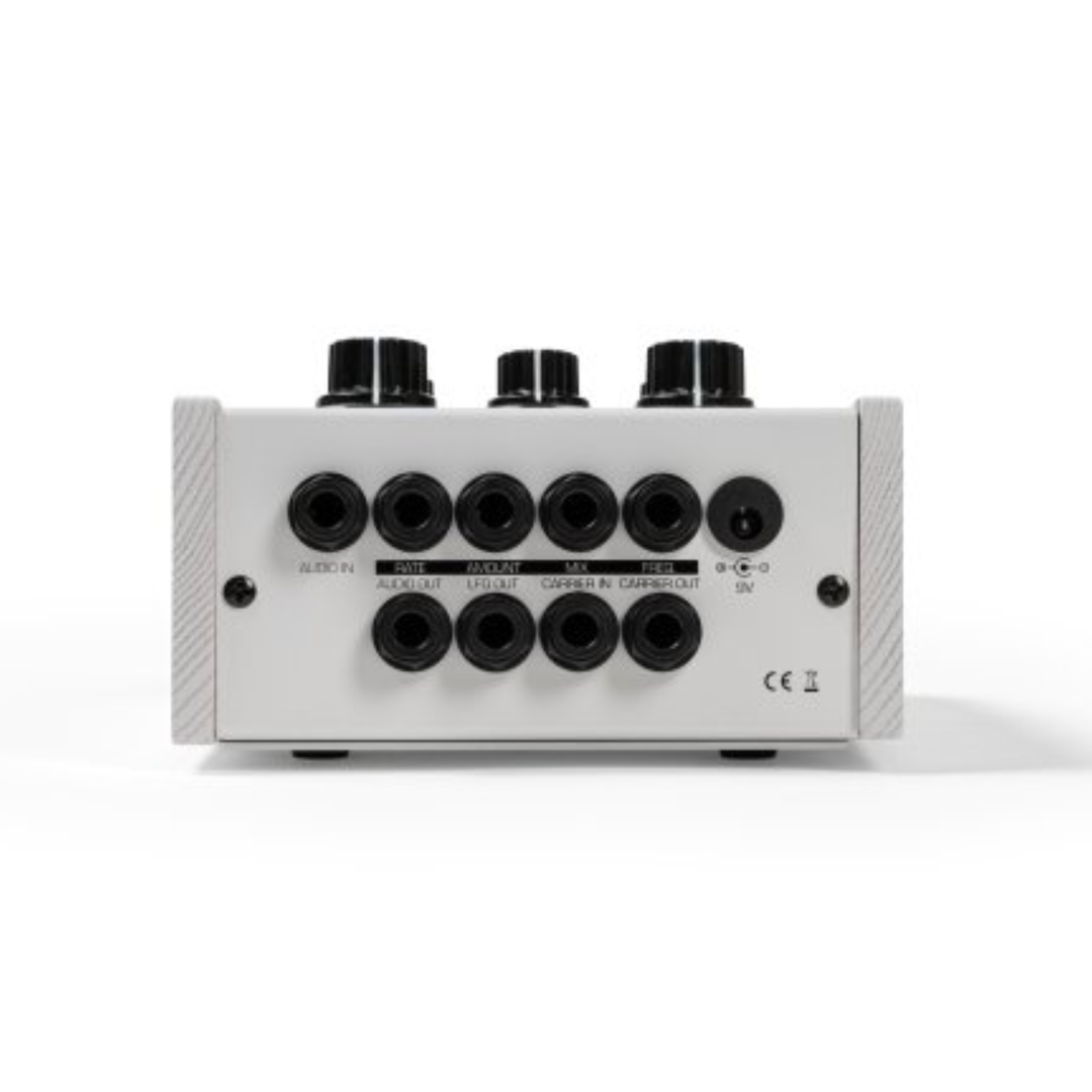 Warm Audio WA-RBW Accurate Recreation Of The Ultimate Ring Modulator  For Experimental Tones - White